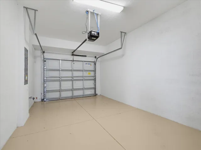 1 car garage