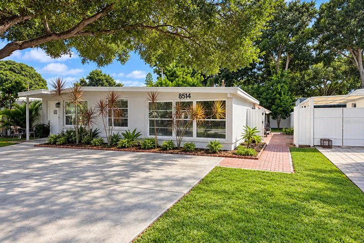 No HOA provides additional flexibility for homeowners.