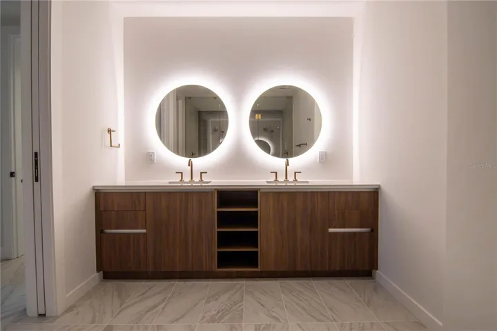 Primary en suite featuring double vanity