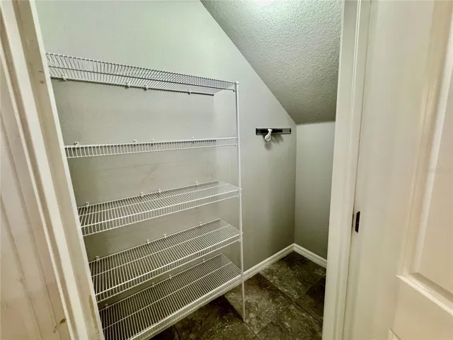 Walk in Pantry