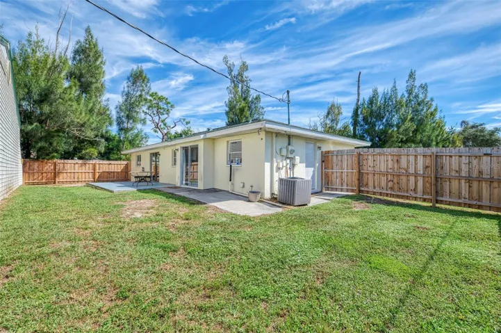 Back view of 2000 Allen Street Fenced Yard