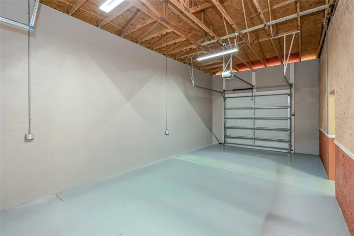 Extra Garage attached to hangar, room for cars, golf cart, etc.