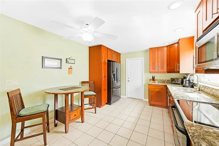 Kitchen with all appliances included.