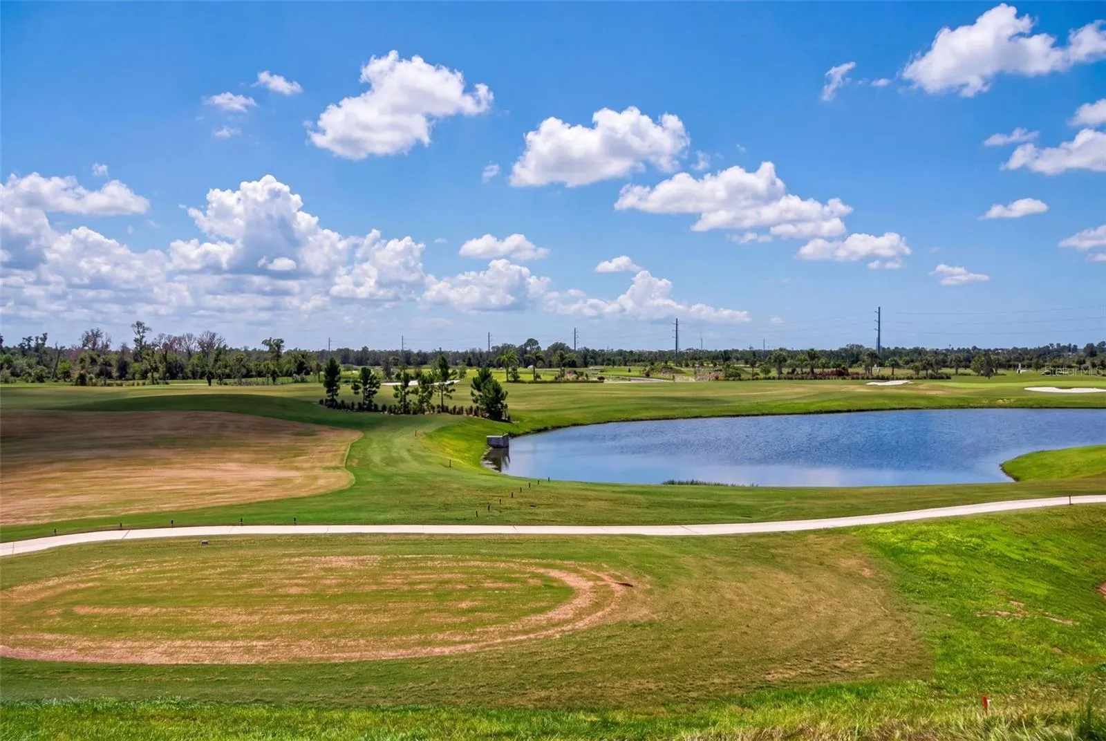 Community golf course