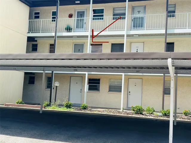FRONT CONDO