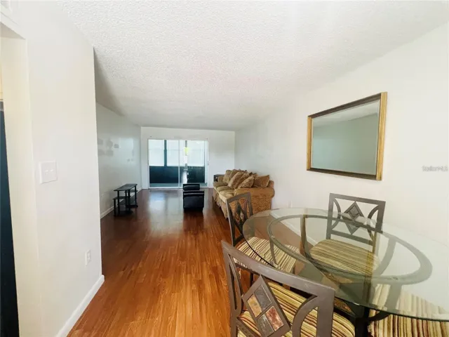 DNING AND LIVING AREA