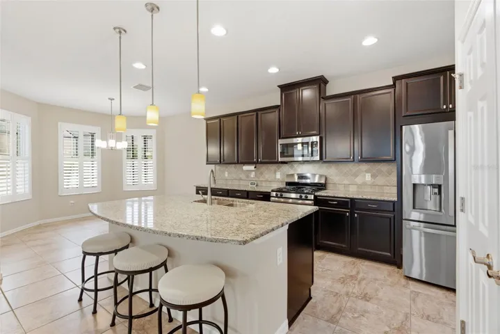 Breakfast area/ Kitchen