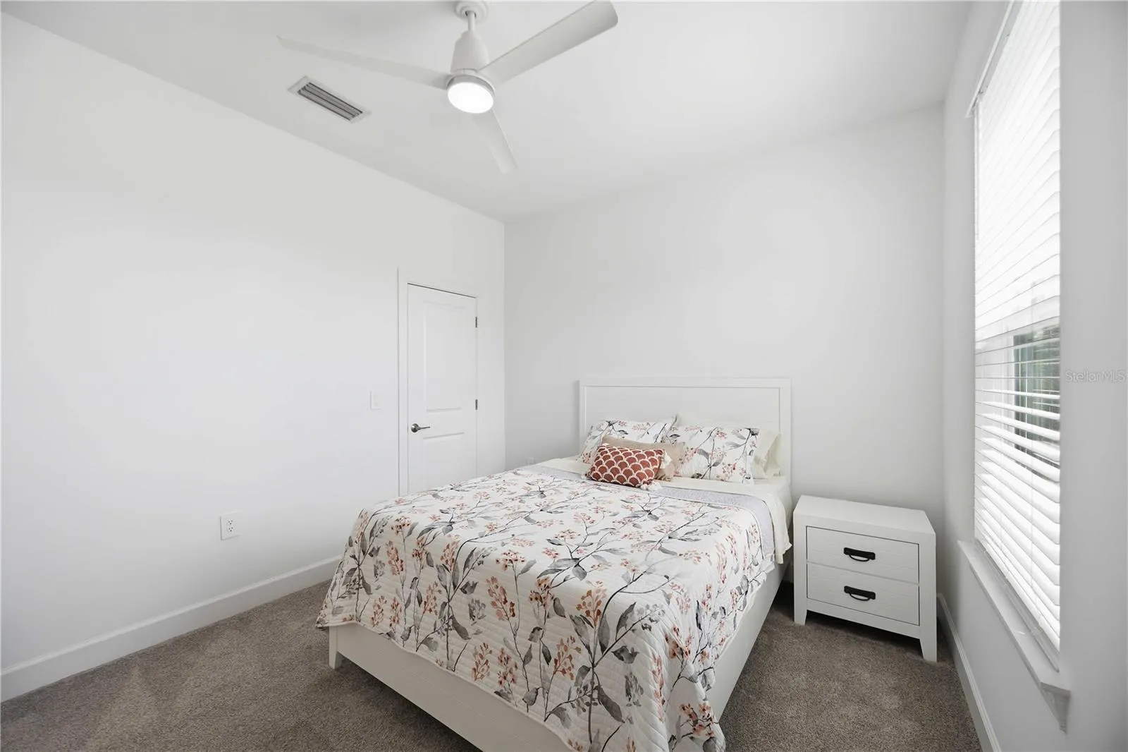 Guest bedroom