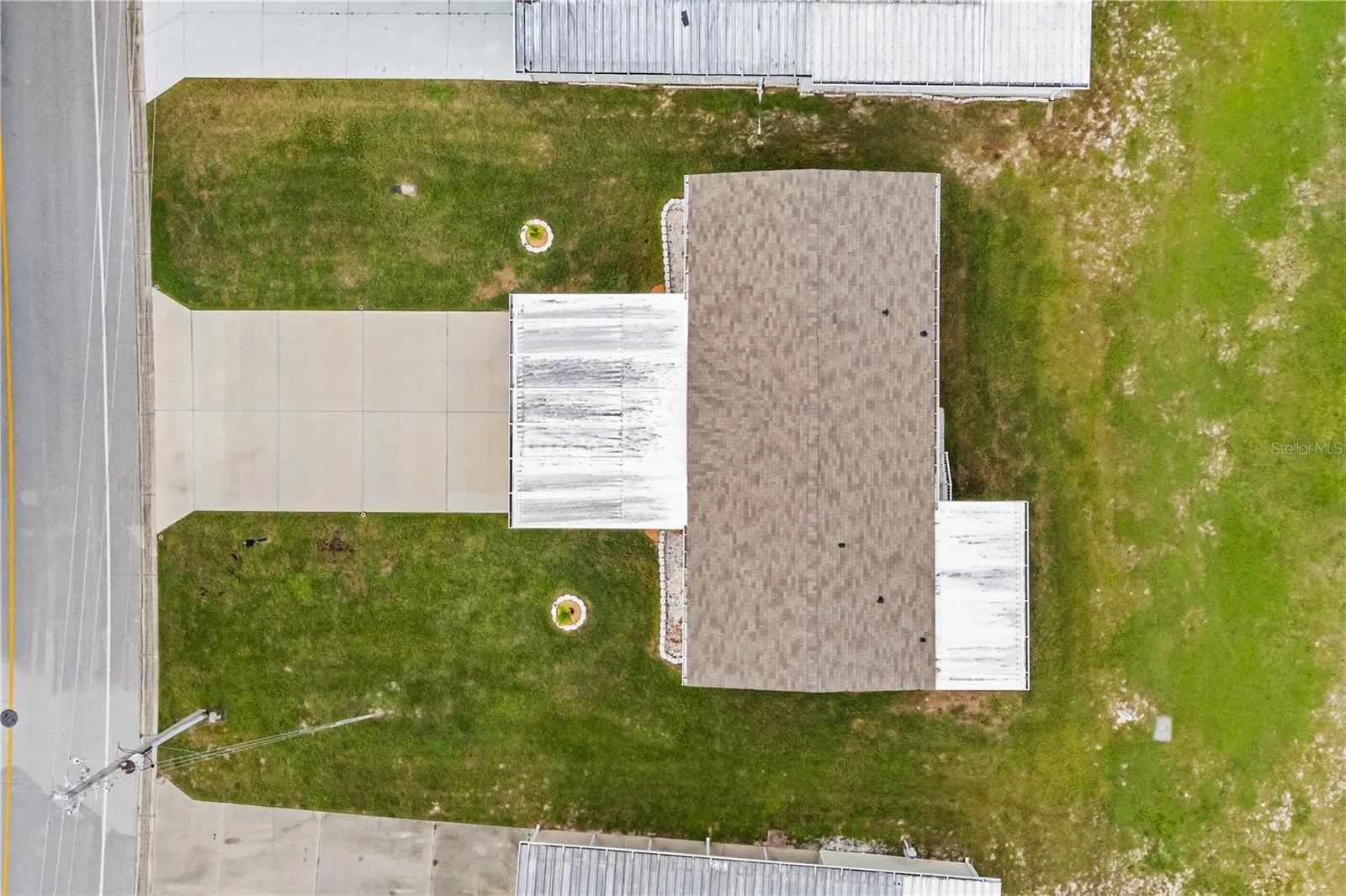Spacious Yard