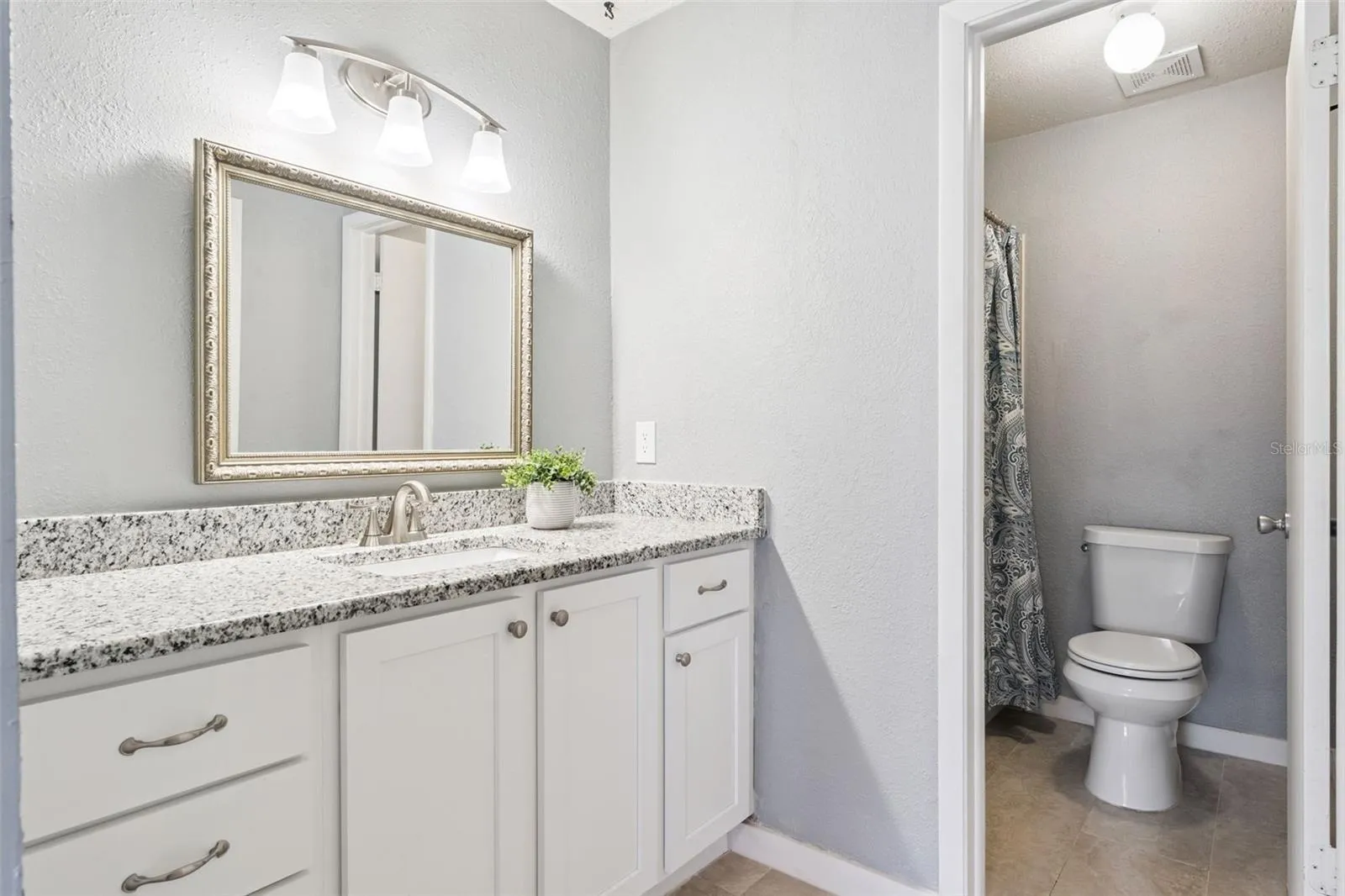 upstairs bathroom