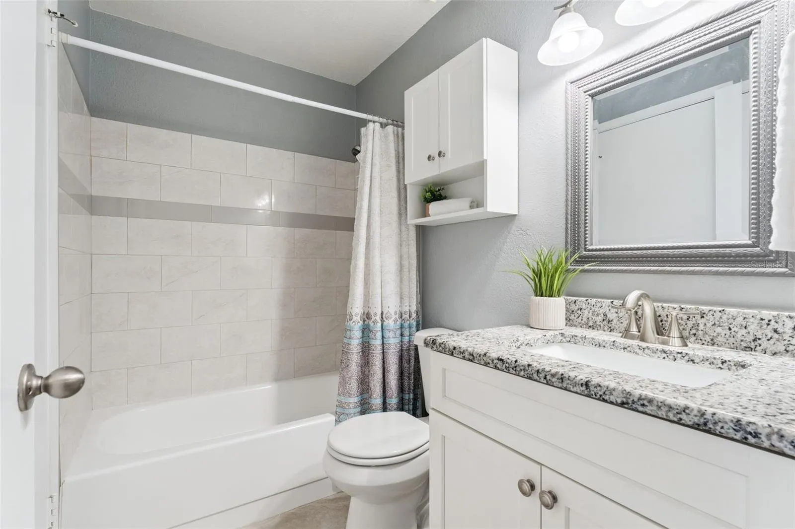 Downstairs guest bathroom