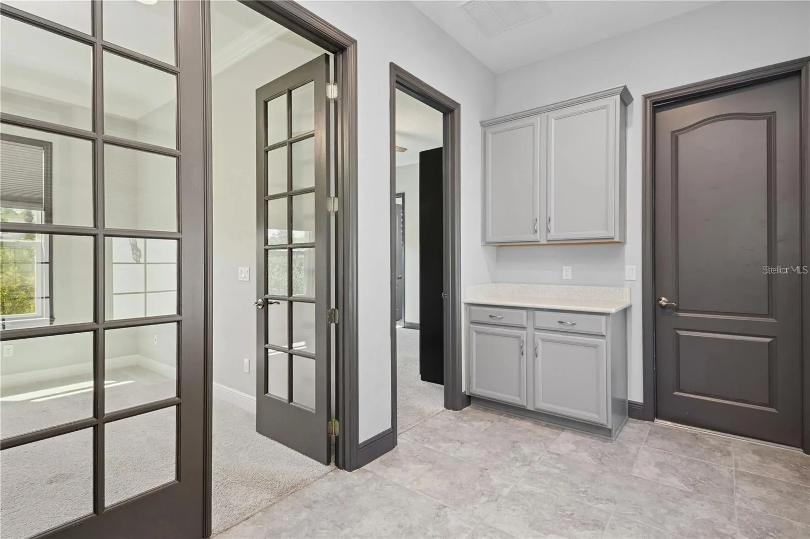 drop zone and office entry