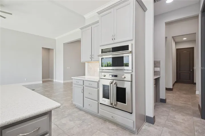 Gorgeous double door oven