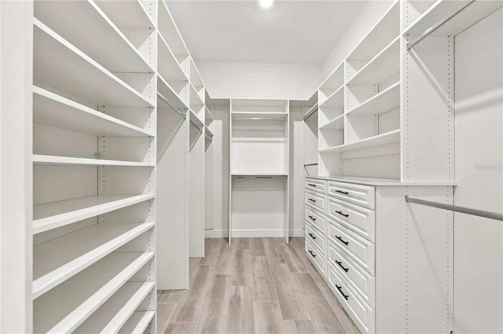 Custom Closets
