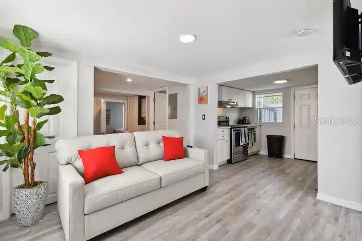 Lower Unit