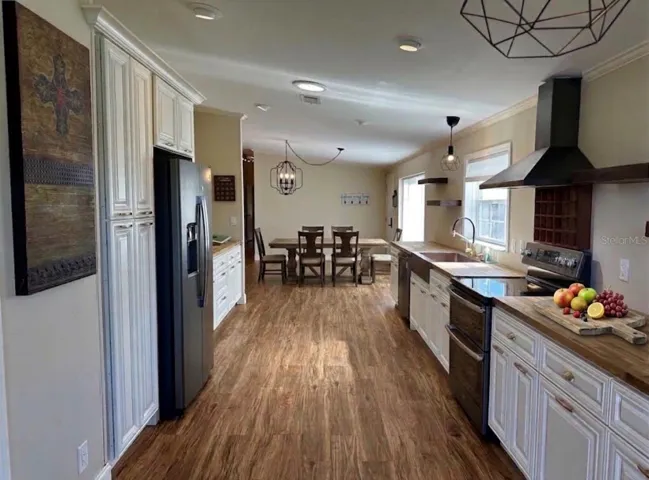 Kitchen Virtual staged
