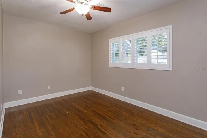 12 x 10 bedroom 3