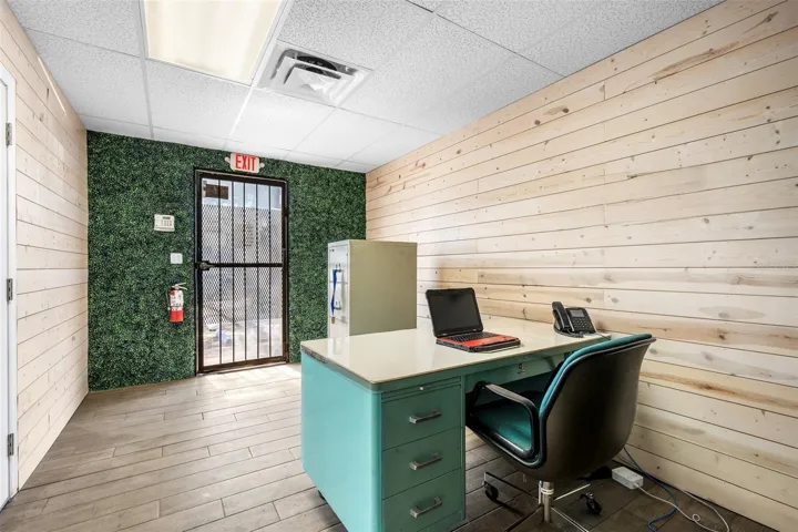 Office 1