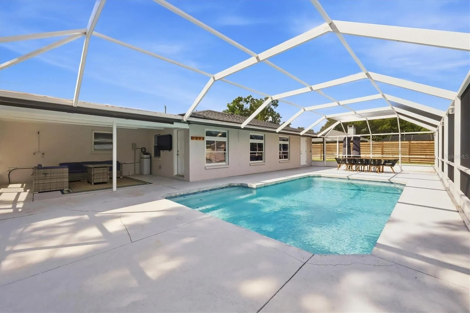 Screened Pool