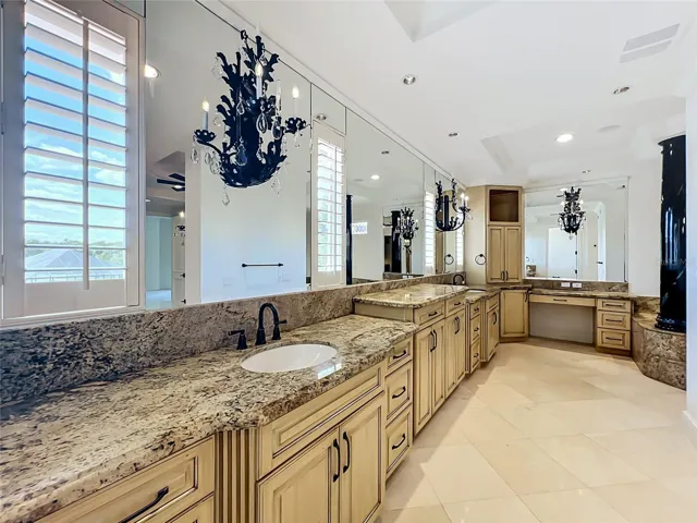 primary suite