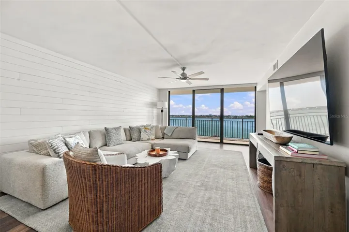 leaving you with an open floor plan that is light and bright, yet...