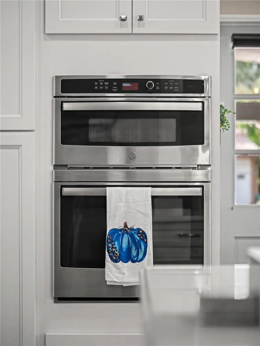Convection microwave and oven.