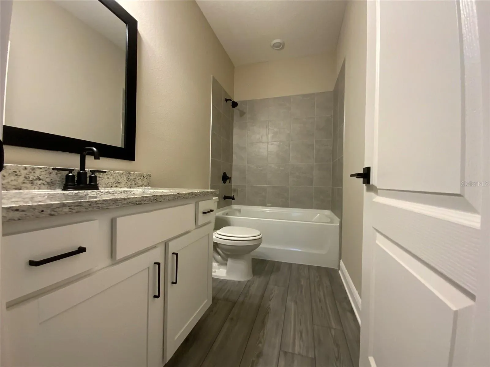 2nd Bathroom