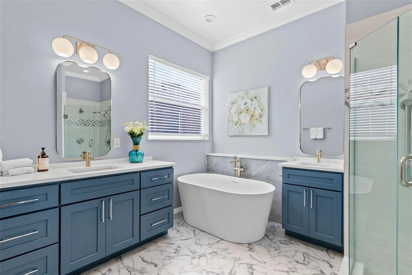 Primary Bath w/ dual vanities