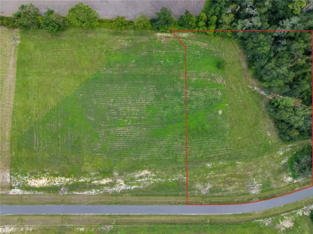 Lot 1 at subdivision entrance
