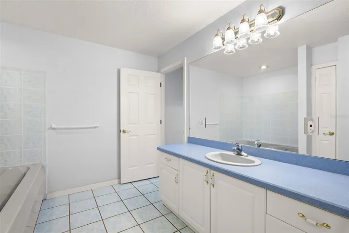 En-Suite Primary Bathroom