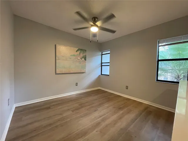 Kitchen dining area