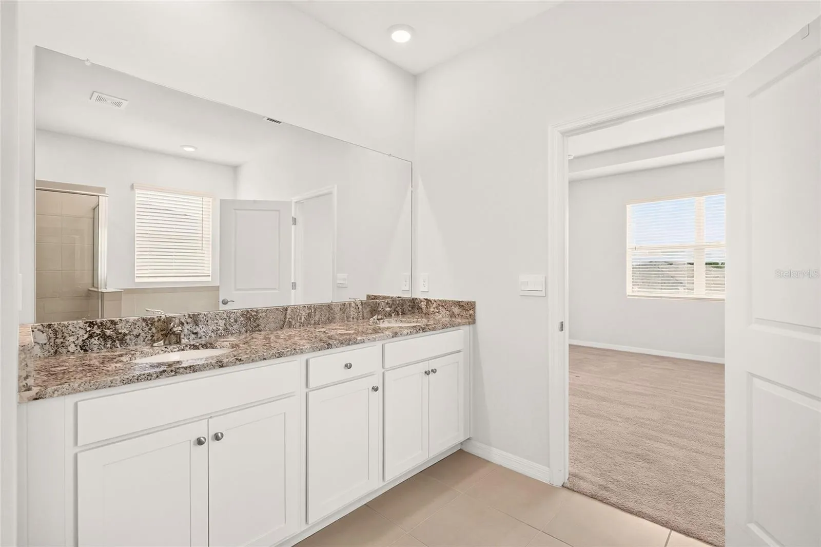 6186 SW 93rd Loop Ocala Primary bath