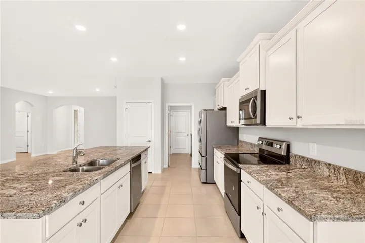 6186 SW 93rd Loop Ocala Kitchen/ Laundry room