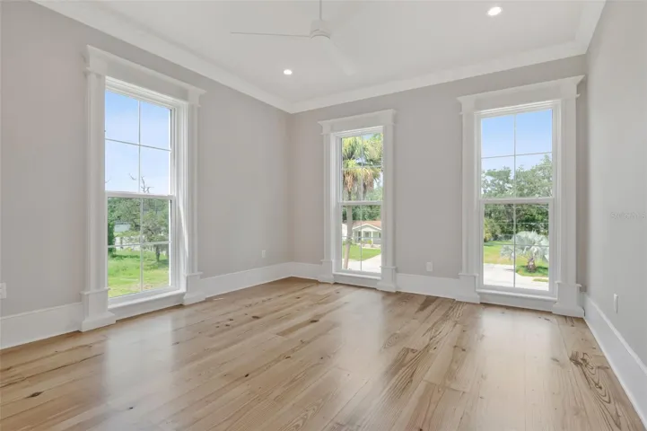 large secondary bedrooms