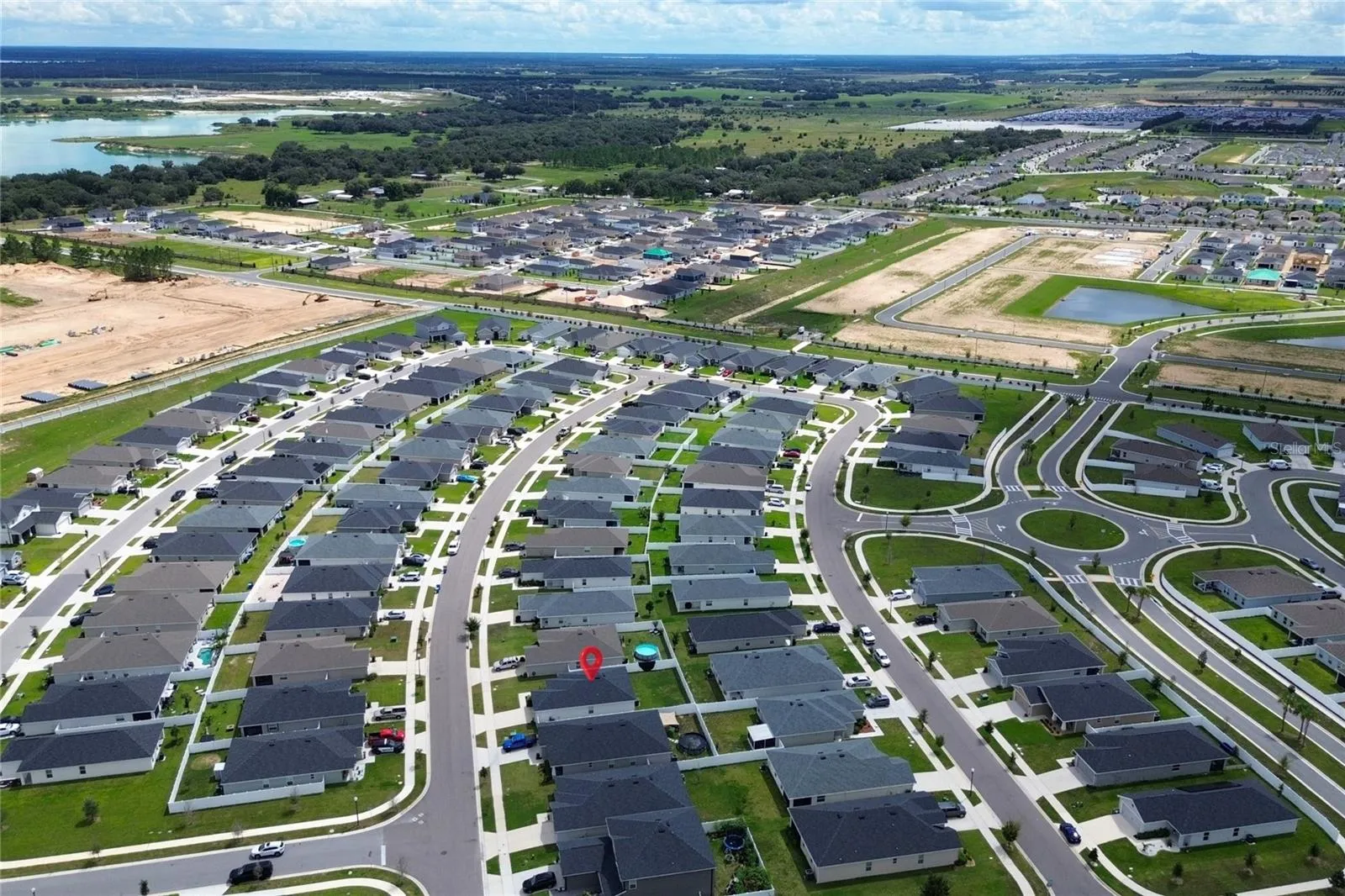 AERIAL VIEW FROM RIGHT SIDE.