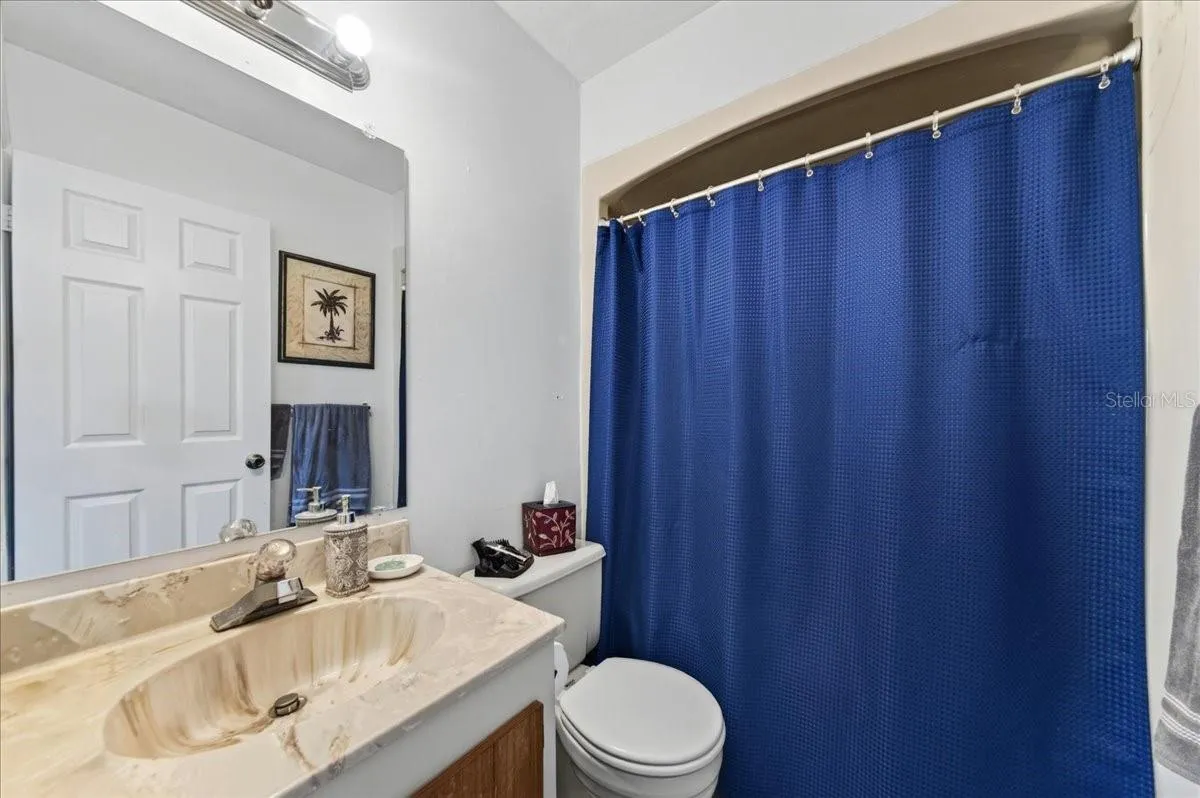 Unit 843 ensuite bathroom to bedroom 2