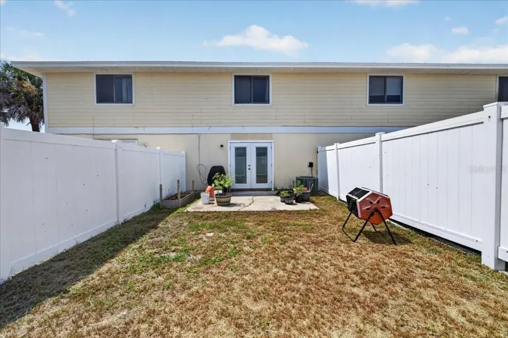 Unit 843 backyard