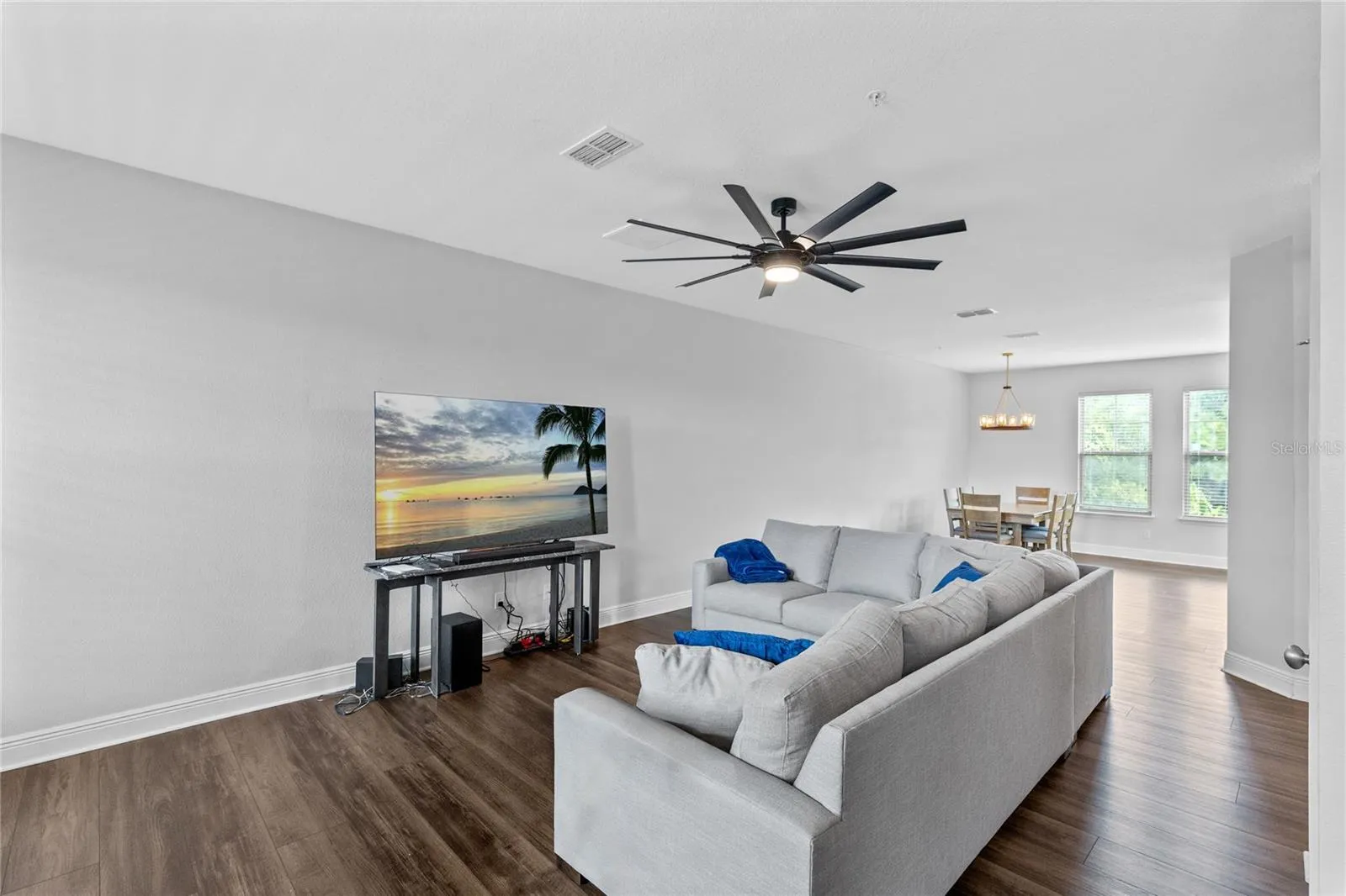 2nd floor, Living Room.
