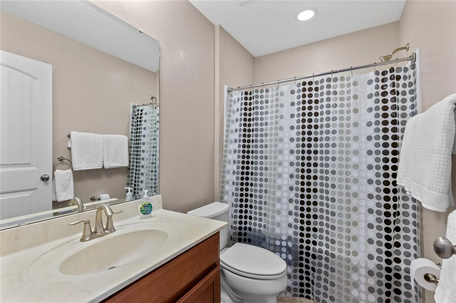 3rd floor, full bath.