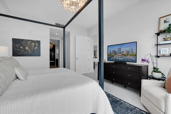Sitting nook inside spacious primary suite.