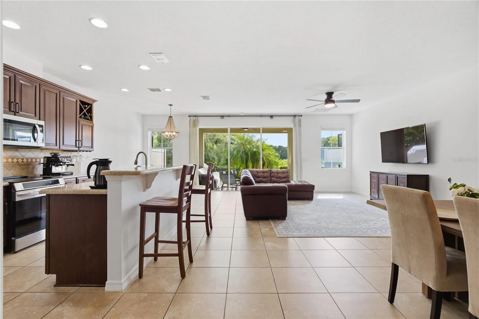 Living and dining area