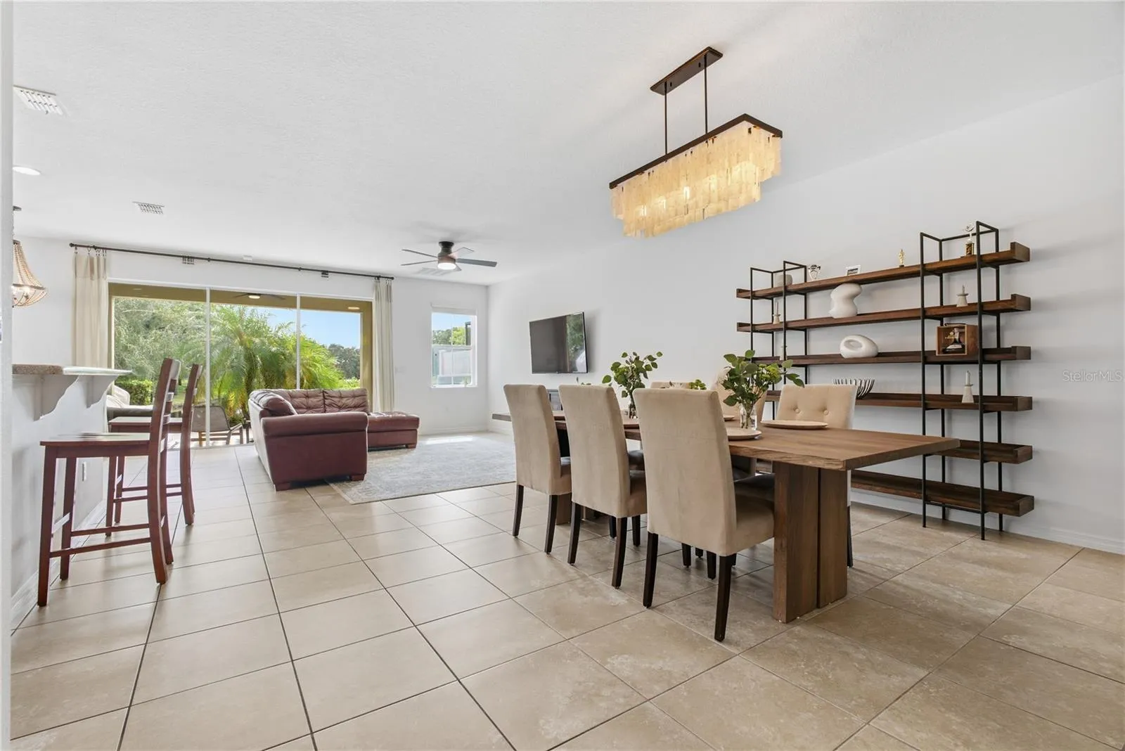 Living and dining area