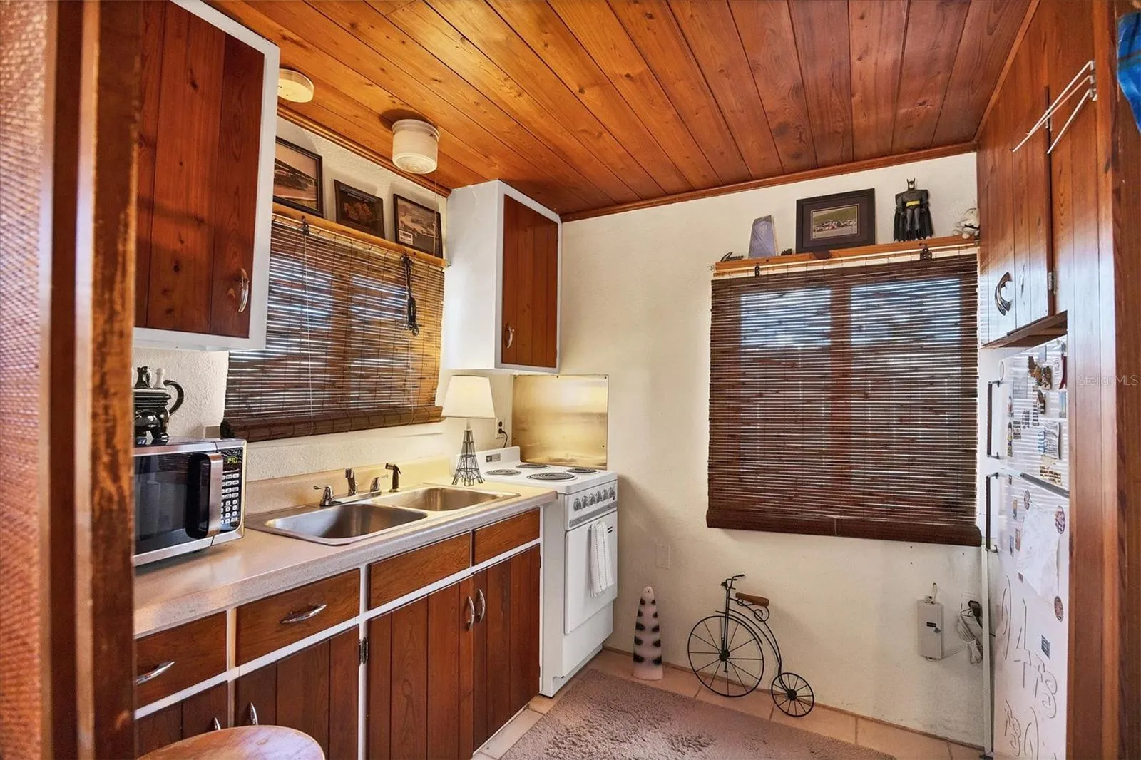Guest Cottage Kitchen
