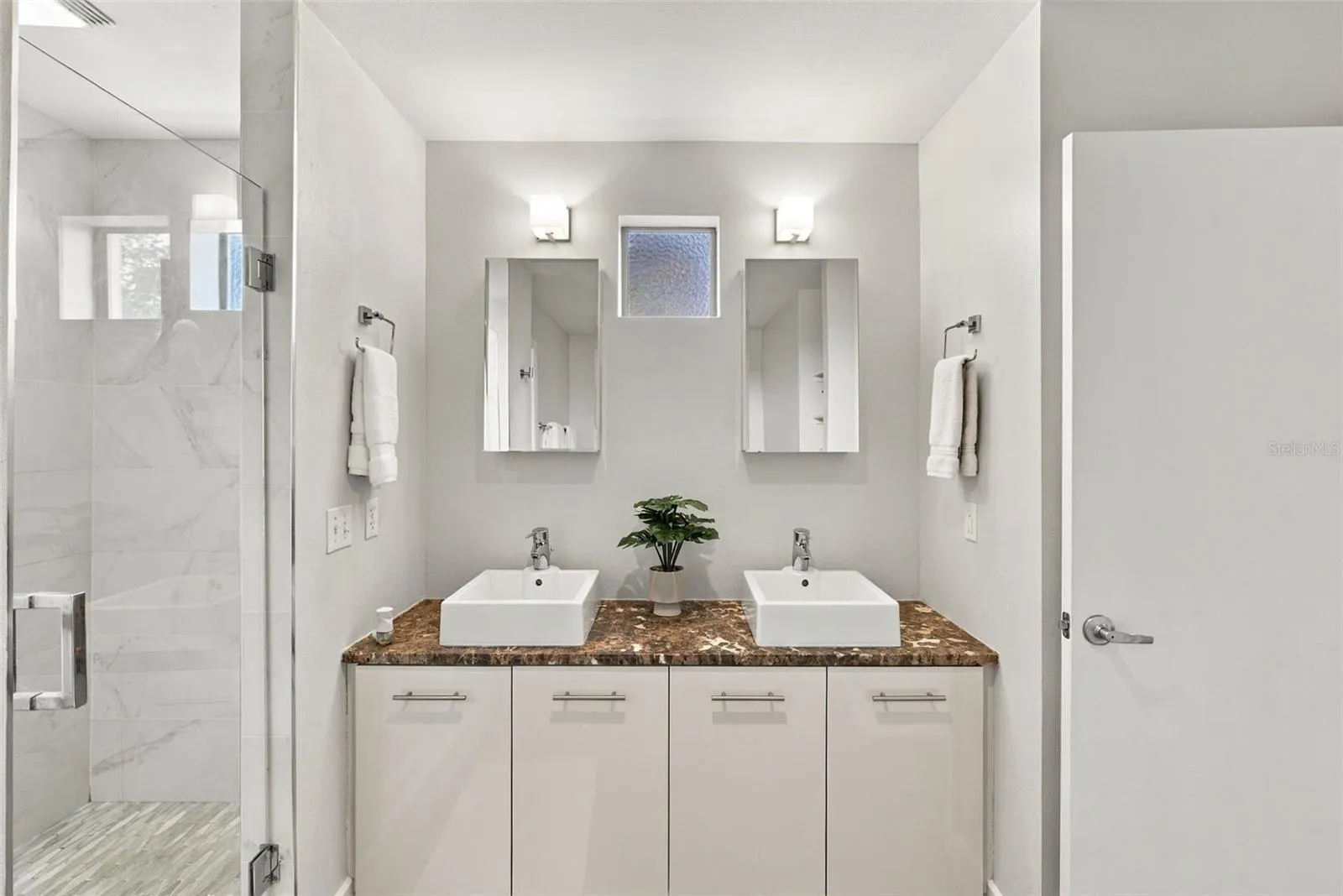 Dual sink vanity