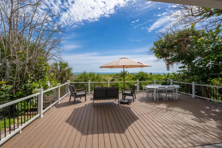 Spacious Patio