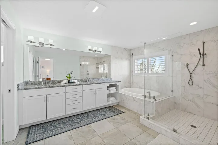 Renovated En Suite Bath