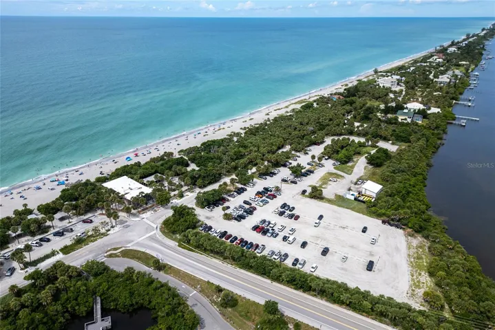 Beach w/parking