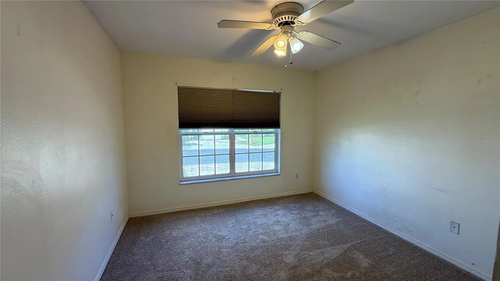 Guest Room #2 . Brand new carpet