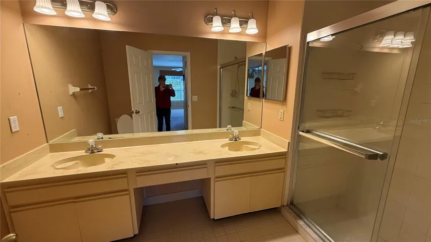 Primarty Suite Bathroom with Glassed shower