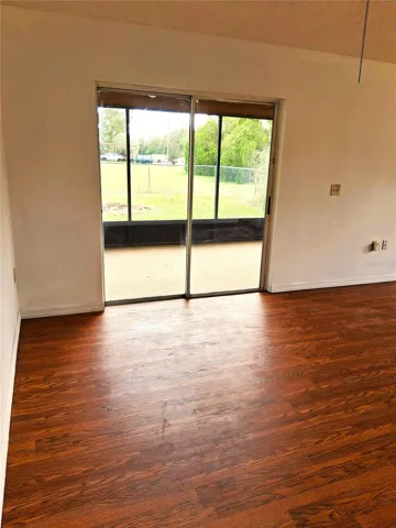 Slider from living room to lanai